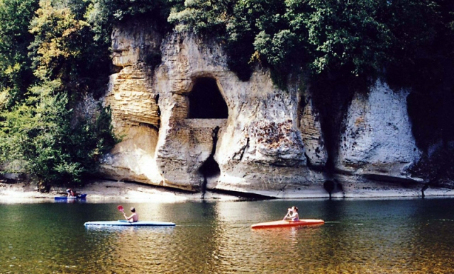 Renta de kayak Correze